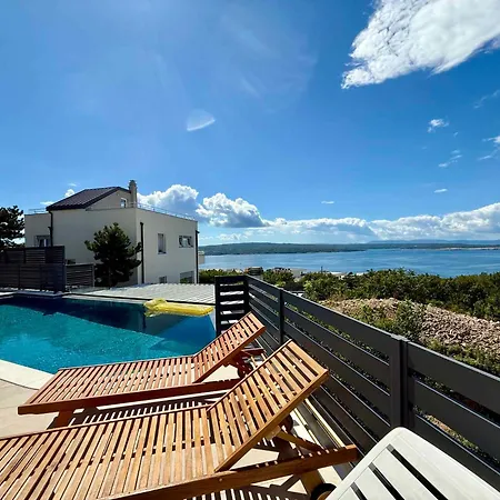 In 50293 Villa