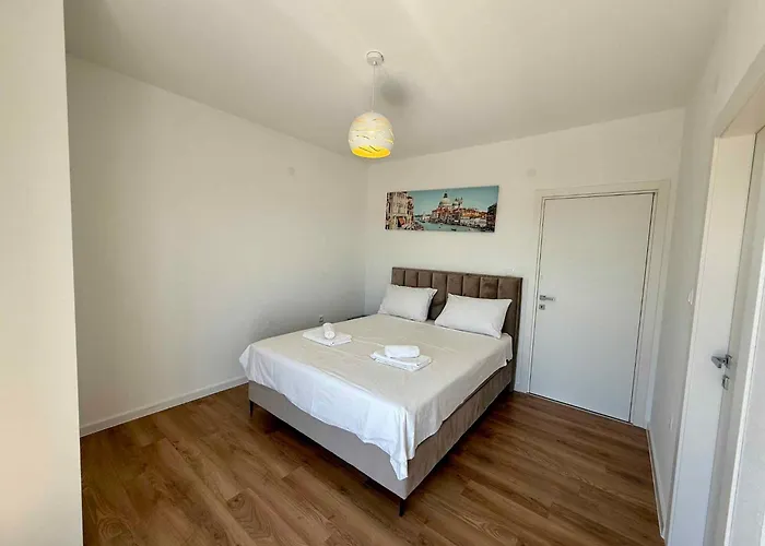 In 50293 Villa *